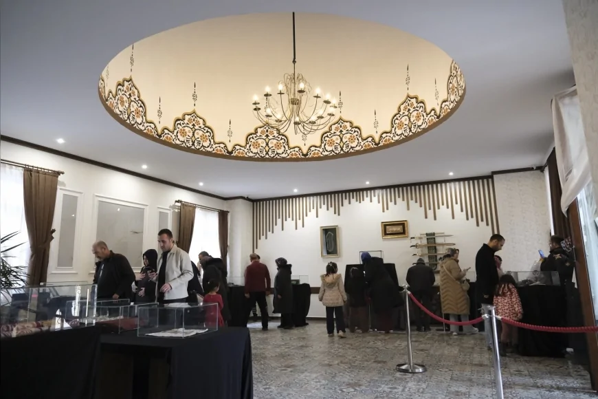 Çorum’da Bedesten’de “Kutsal Emanetler Sergisi” Açıldı, Ramazan Etkinlikleri Yoğun İlgi Gördü
