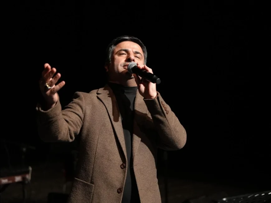 DÜZCE BELEDİYESİ RAMAZAN ETKİNLİKLERİNDE SEDAT UÇAN’I AĞIRLADI İLAHİLER KÜLTÜR MERKEZİNDE YANKILANDI