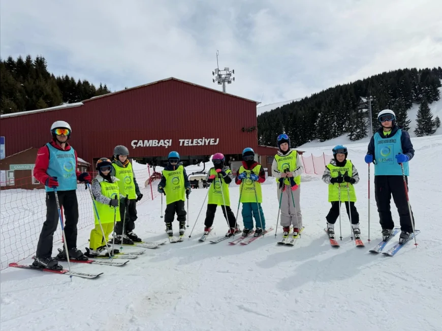 Ordu Büyükşehir Belediyesi ile Ordu Kayak Spor Kulübü arasında imzalanan protokol gençleri kayak sporuna kazandırmayı hedefliyor!