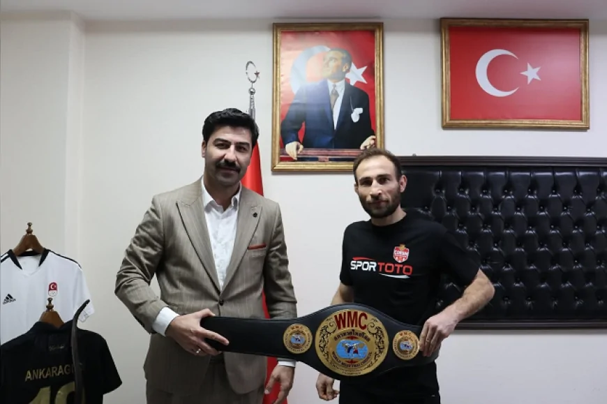 ÇORUM GENÇLİK SPOR KULÜBÜ BAŞKANI FEYYAZ VELİDEDEOĞLU: “KULÜBÜMÜZ SPORCUMUZ ABDÜSSAMED UĞURLU’NUN HER ZAMAN YANINDA OLACAK”