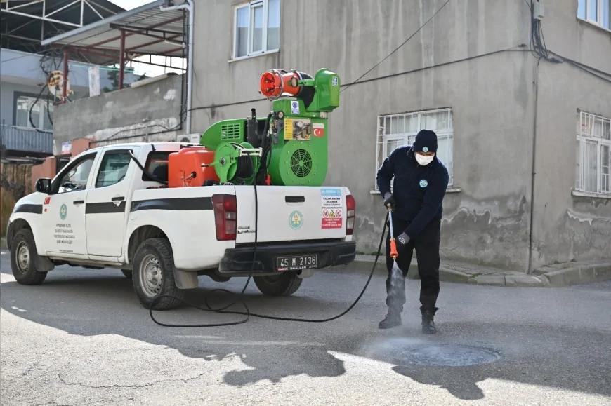 Manisa Büyükşehir Belediye Başkanı Besim Dutlulu: “Vektörlerle mücadelemiz 17 ilçede 7 gün 24 saat sürüyor”