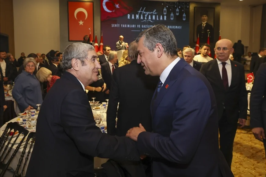 CHP GENEL BAŞKANI ÖZGÜR ÖZEL: “İKTİDARIMIZIN İLK AYINDA ŞEHİT AİLELERİ VE GAZİLER İÇİN 18 KANUNU GEÇİRECEĞİZ”