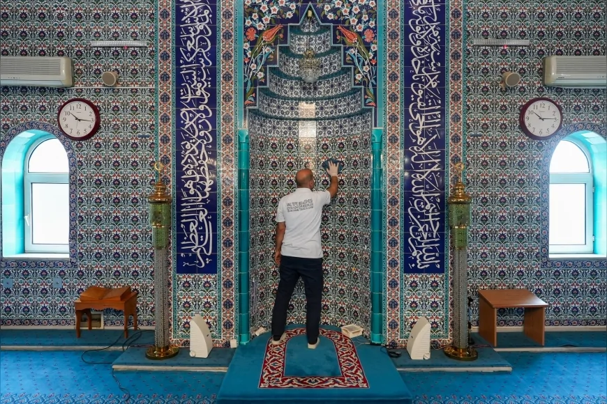 Maltepe Belediyesi Ramazan Bayramı öncesi ibadethanelerde temizlik seferberliği başlattı