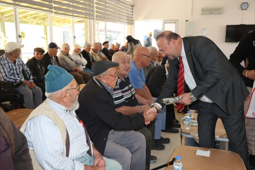 Uşak Belediye Başkanı Yalım: “Büyüklerimiz yalnız değil, her hafta huzurevinde bakım hizmeti sağlıyoruz”