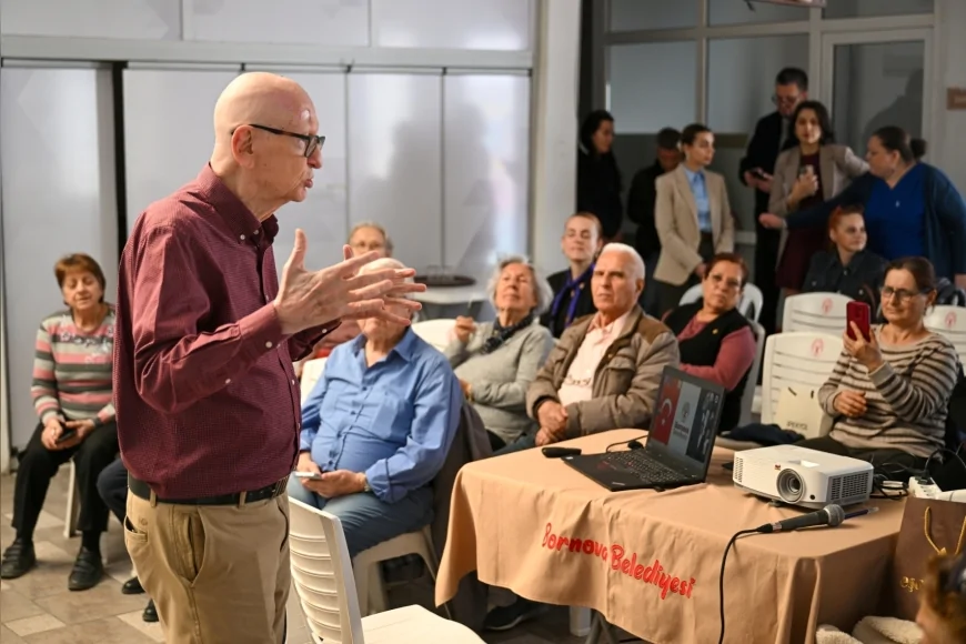 BORNOVA BELEDİYESİ’NDEN YAŞ ALAN VATANDAŞLARA YAPAY ZEKA EĞİTİMİ