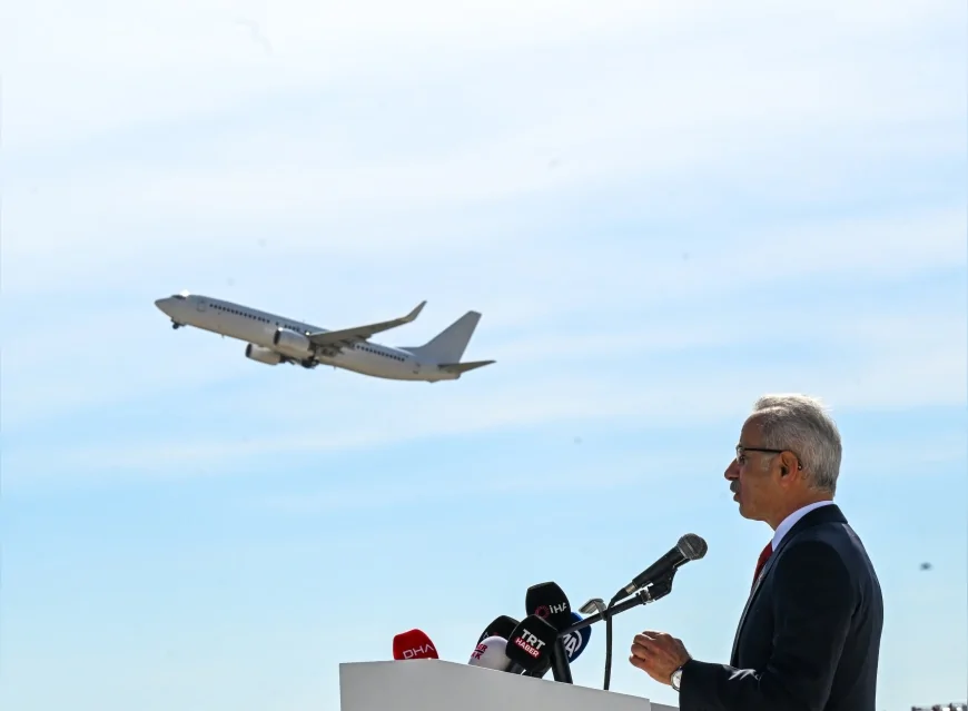 Ulaştırma ve Altyapı Bakanı Abdulkadir Uraloğlu: “İç hatlarda 867 ilave sefer planladık”