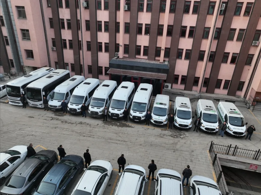 Mamak Belediye Başkanı Veli Gündüz Şahin: “Araç Filosunda Dönüşümle Tasarruf Artarken Hizmet Kapasitesi Güçleniyor”