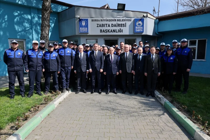 Bursa Büyükşehir Belediyesi bayram süresince ulaşım ve hizmetleriyle 7 gün 24 saat sahada olacak!