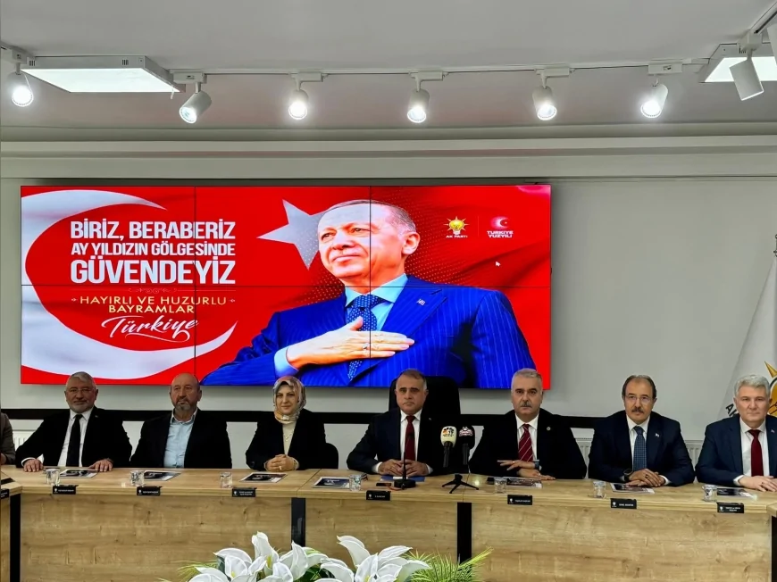 Çorum’da AK Teşkilatı Bayramlaşma Programında Birlik ve Beraberlik Vurgusu