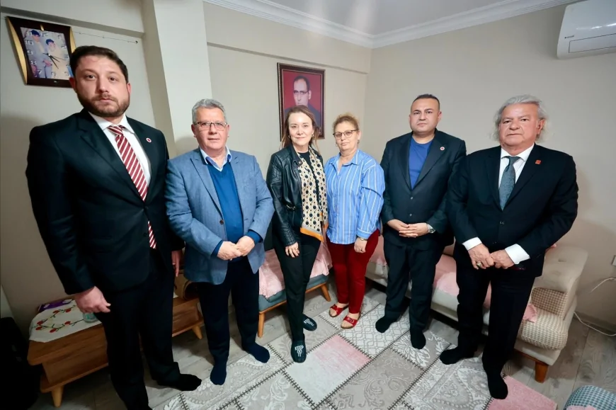 KONAK BELEDİYE BAŞKANI NİLÜFER ÇINARLI MUTLU ŞEHİT EŞİNE BAYRAM ZİYARETİ GERÇEKLEŞTİRDİ