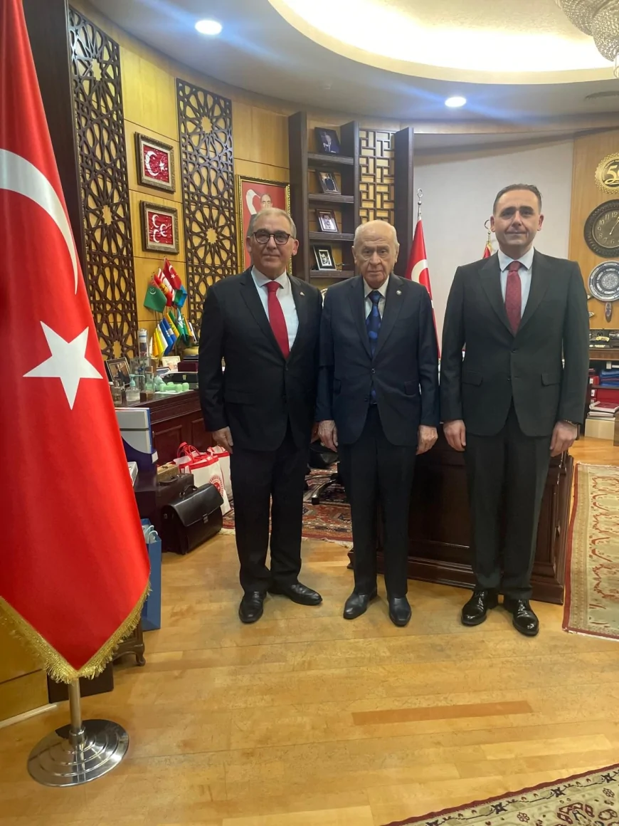 21 DÖNEM MHP IĞDIR MİLLETVEKİLİ ABBAS BOZYEL'DEN MHP GENEL BAŞKANI DEVLET BAHÇELİ’Yİ BAYRAM ZİYARETİ