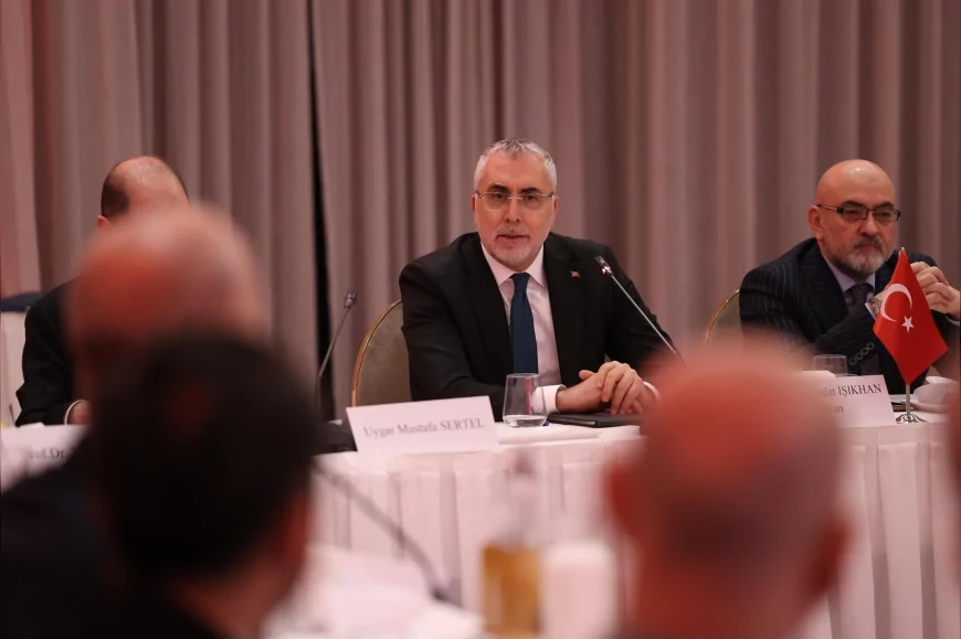 Çalışma ve Sosyal Güvenlik Bakanı Vedat Işıkhan: “36 ilacı daha geri ödeme listesine dahil ettik”