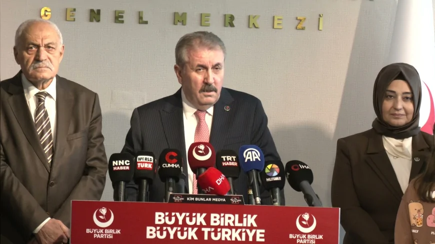 Büyük Birlik Partisi Genel Başkanı Mustafa Destici: “Bayramlar kardeşlik duygularını artırıyor, siyasetçiler bir araya gelebilmeyi başarmalı”