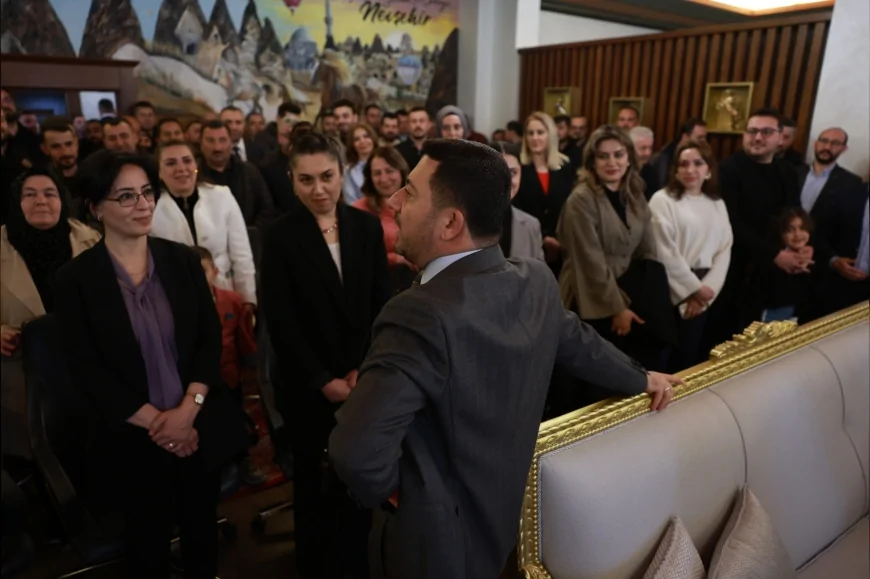 NEVŞEHİR BELEDİYE BAŞKANI RASİM ARI BAYRAMDA VATANDAŞ VE PERSONELLE BULUŞTU