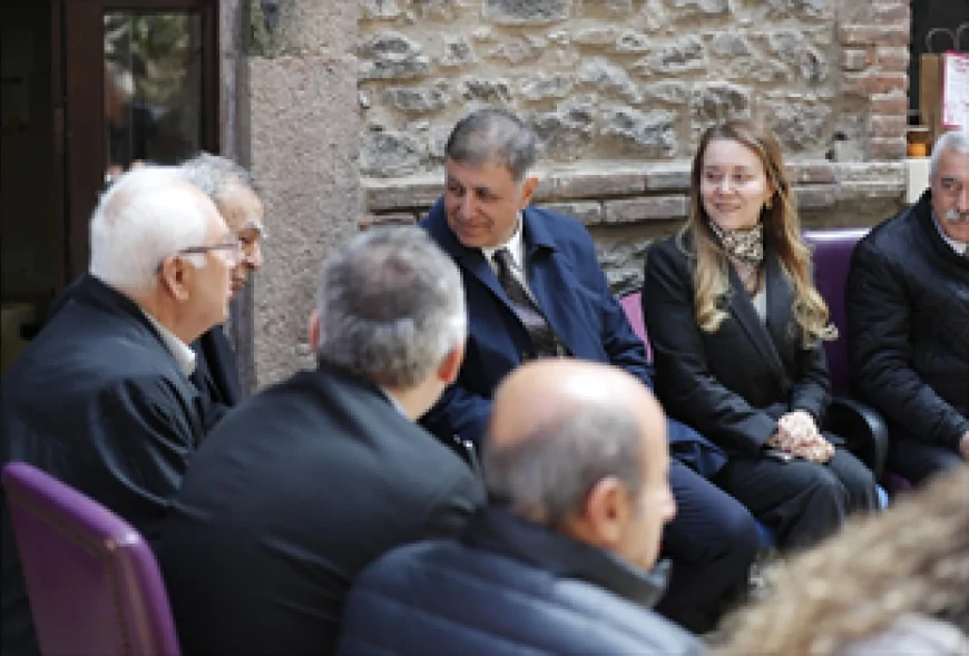 Eski Başkan Aziz Kocaoğlu’ndan Başkan Dr. Cemil Tugay’a Meslek Fabrikası Binası İçin Destek Ziyareti