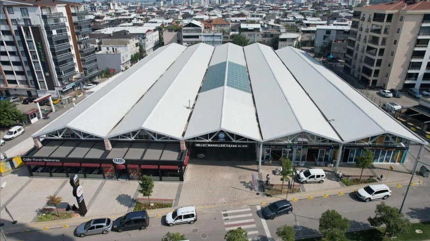 Yıldırım Belediye Başkanı Oktay Yılmaz: “Modern kapalı pazar alanları sosyal yaşamın da merkezi haline geliyor”