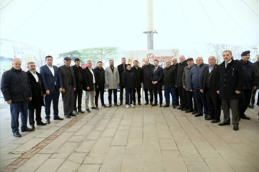 Kahramankazan’da Ramazan Bayramı ilk gününde protokol ve vatandaşlar bayramlaştı
