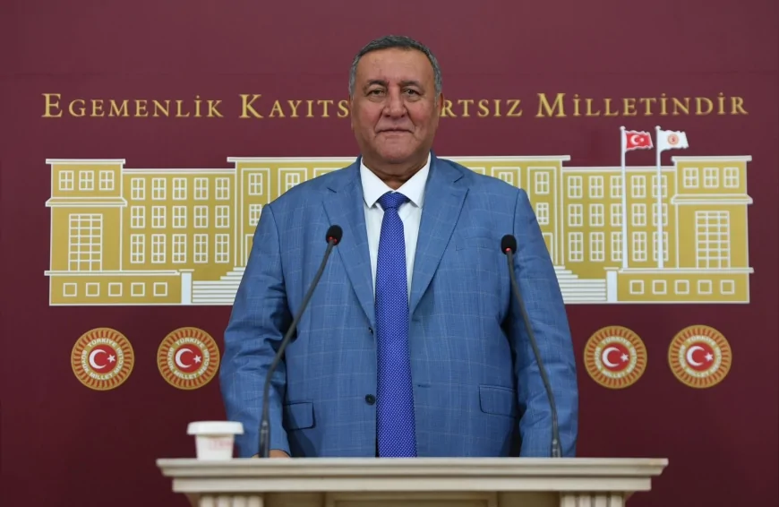 CHP Niğde Milletvekili Ömer Fethi Gürer: “İşsizlik artıyor, borç yükü büyüyor, ekonomik sorunlar derinleşiyor”