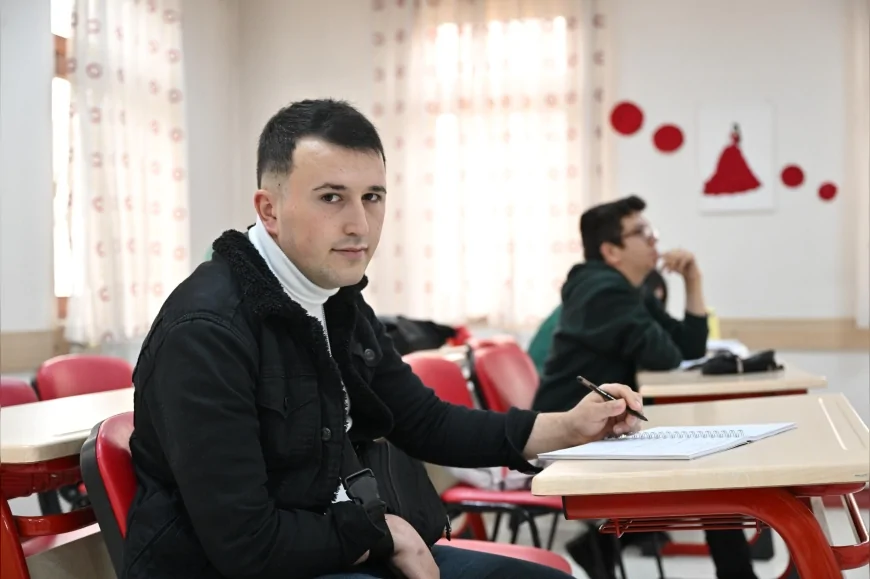 Altındağ Belediyesi’nin Destekleriyle Hafızasını Kaybeden Genç Hayata Yeniden Tutundu