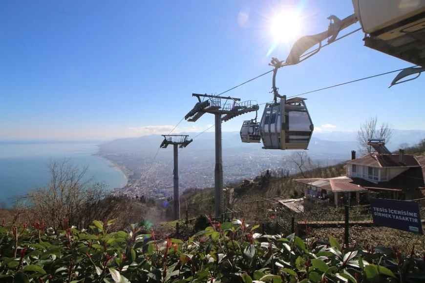 Ordu Büyükşehir Belediye Başkanı Dr. Mehmet Hilmi Güler: “İsimleri teleferiğe değil, kalbinize yazın”