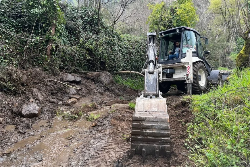 EFELER BELEDİYE BAŞKANI ANIL YETİŞKİN ULAŞIM KONFORU İÇİN MAHALLELERDE EŞ ZAMANLI ÇALIŞMA BAŞLATTI