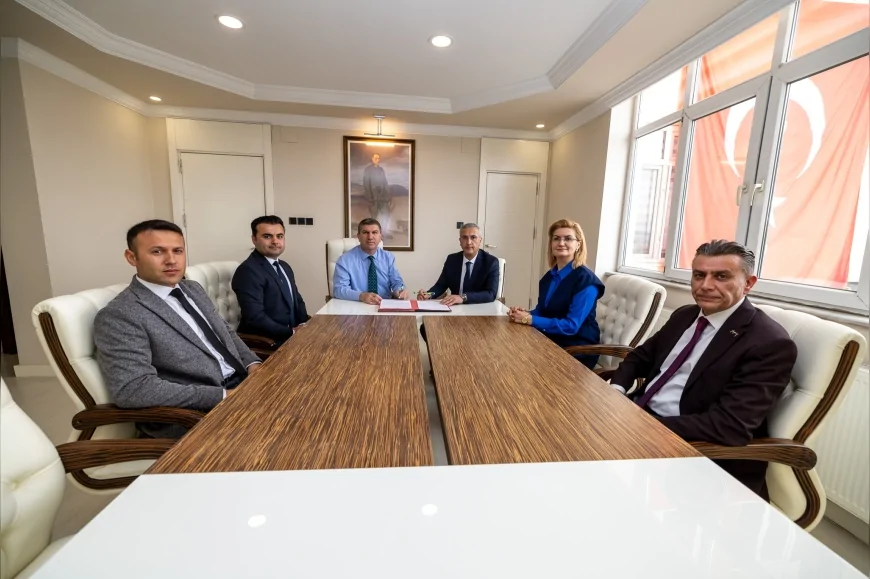 BURDUR BELEDİYE BAŞKANI ALİ ORKUN ERCENGİZ: “ÇALIŞANLARIMIZIN HESABINA 87 BİN TL YATACAK”