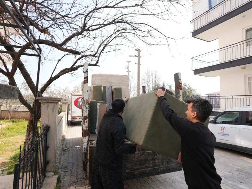 Denizli Büyükşehir Belediye Başkanı Bülent Nuri Çavuşoğlu taşınma desteğiyle ailelere destek sağlandığını açıkladı