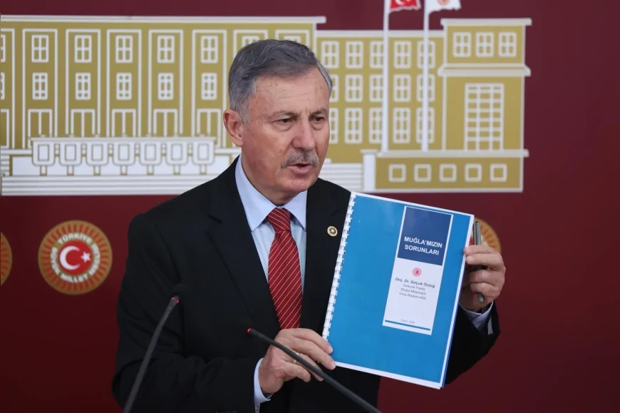 YENİ YOL GRUBU GELECEK PARTİSİ GRUP BAŞKANVEKİLİ DOÇ DR SELÇUK ÖZDAĞ: “MUĞLA CİDDİ BİR KIRILMA RİSKİYLE KARŞI KARŞIYA”