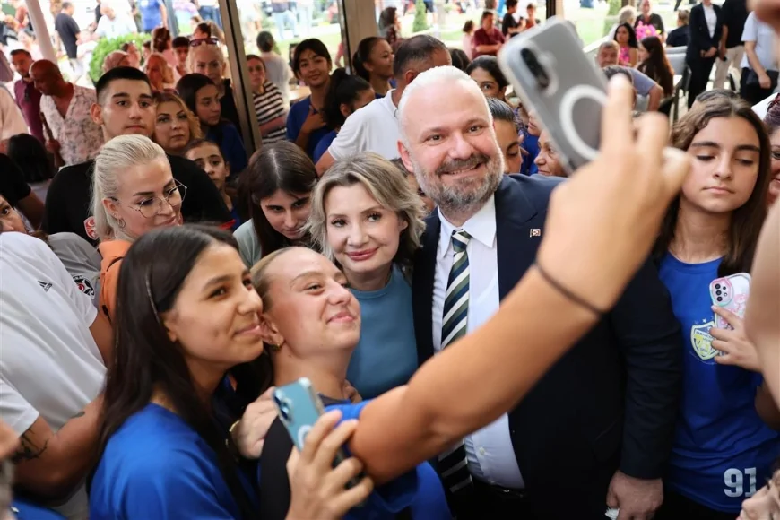 Menemen Belediye Başkanı Aydın Pehlivan 9 ayda 9 tesisin açıldığını açıkladı