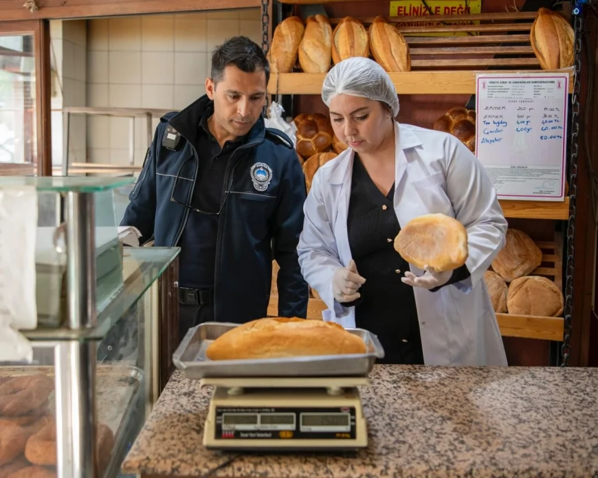 Kuşadası Belediyesi fırınlarda hijyen ve gramaj denetimlerini sürdürüyor