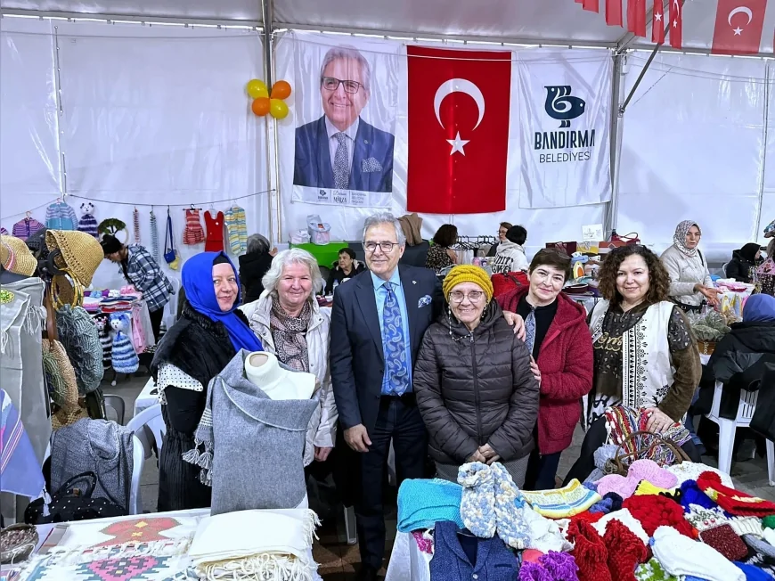 BALIKESİR BANDIRMA’DA 4. KADIN EL EMEĞİ FESTİVALİ YOĞUN KATILIMLA AÇILDI