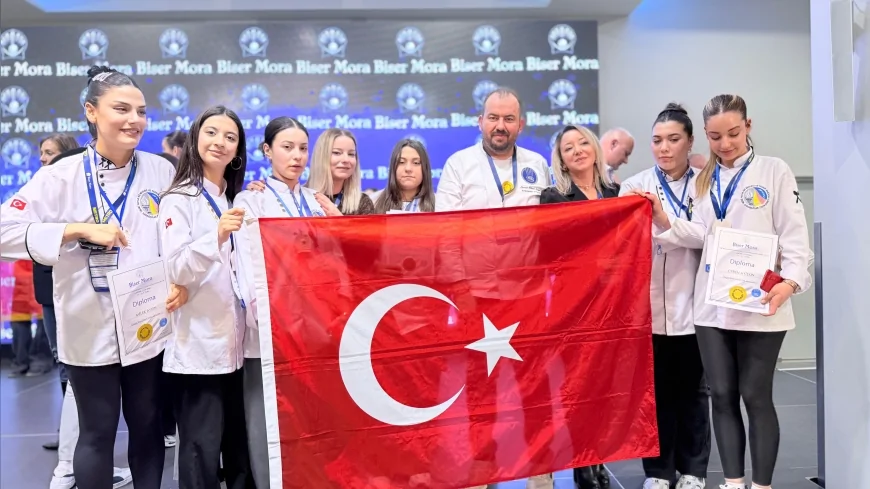 İzmir Karabağlar Nene Hatun MTAL Öğrencileri Uluslararası Gastronomi Festivalinde 9 Madalya Kazandı