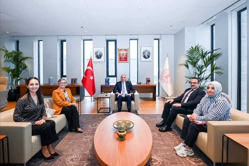 Kültür ve Turizm Bakanı Mehmet Nuri Ersoy: “Yeni nesil kütüphanelerle toplumun her kesimine ulaşacağız”