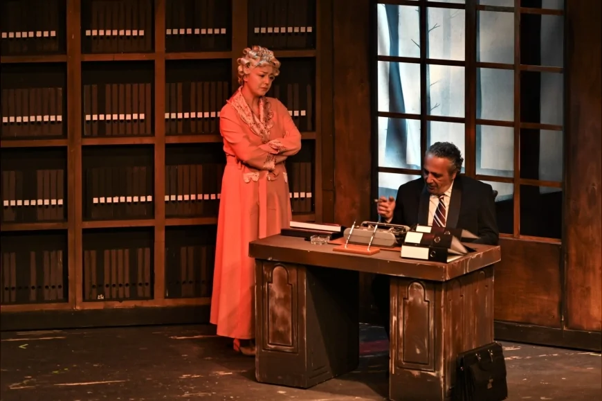 Bornova Belediyesi Şehir Tiyatrosu “Kont Öderland” ile Dünya Tiyatro Günü’nde ayakta alkışlandı