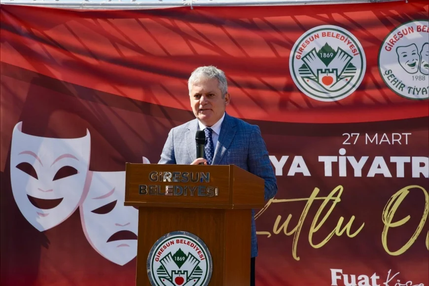 Giresun Belediyesi Dünya Tiyatro Günü’nü Atatürk Meydanı’nda etkinliklerle kutladı