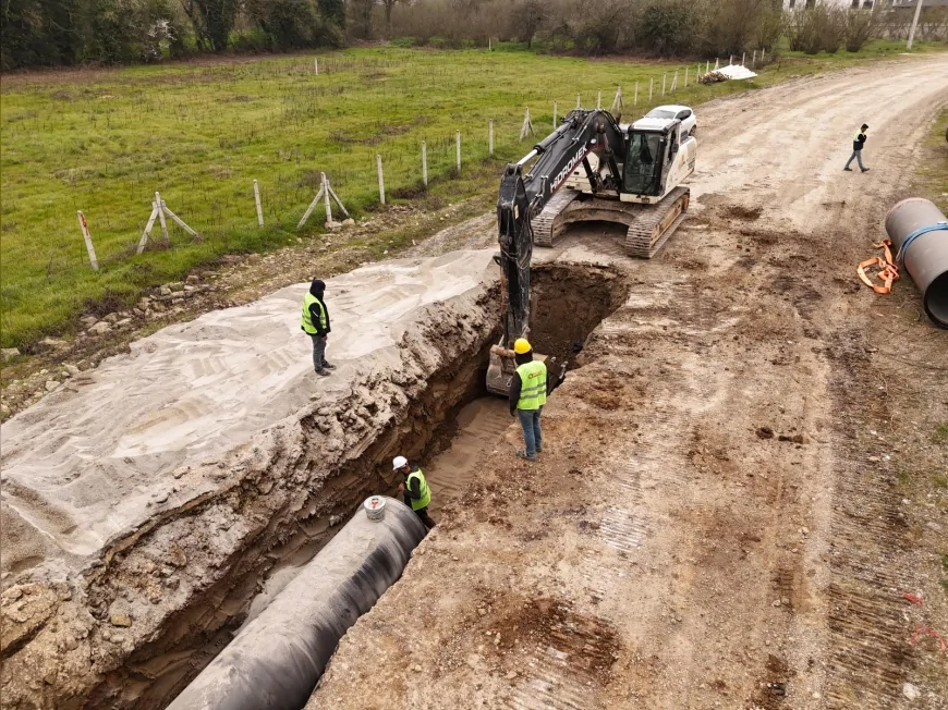 Düzce Belediyesi İçme Suyu Şebekesi Yenileme Projesinde Hafta Sonu Mesaisi Devam Ediyor