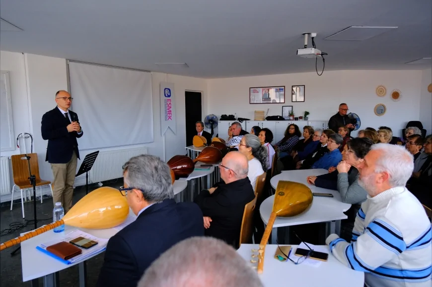 Eskişehir Büyükşehir Belediyesi kıdemli vatandaşları türkü programında buluşturdu