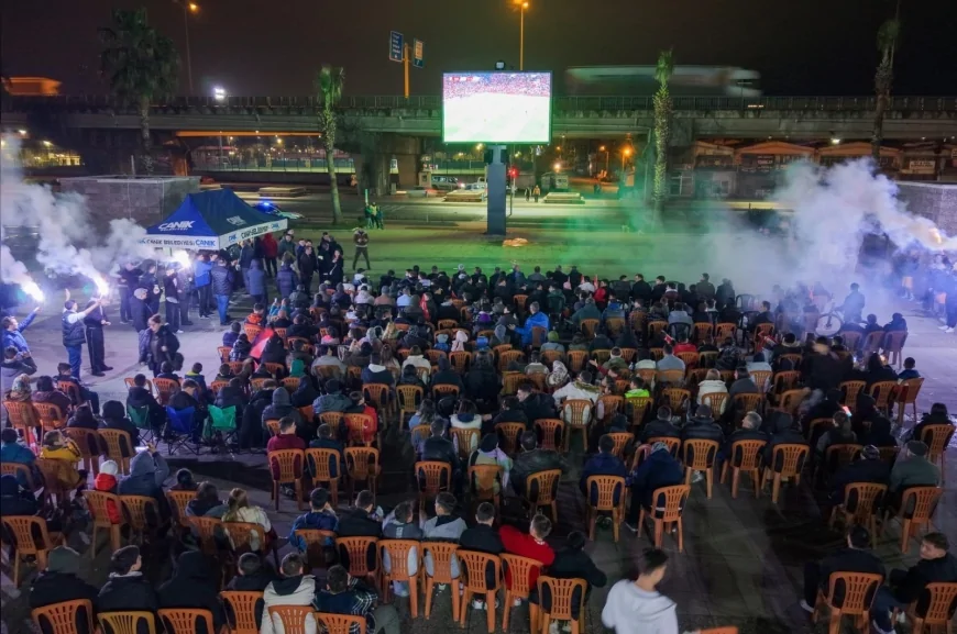 CANİK BELEDİYE BAŞKANI İBRAHİM SANDIKÇI: “MİLLİ TAKIMIMIZI 90 DAKİKA BOYUNCA HEP BİRLİKTE DESTEKLEDİK”