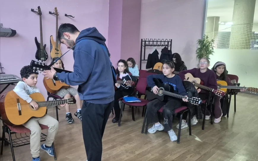 Pursaklar Belediye Başkanı Ertuğrul Çetin: “Sanat, bireyin kendini ifade etmesinde önemli rol oynar”