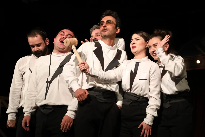 Odunpazarı Belediye Tiyatrosu nisan ayında iki yeni prömiyerle sahneye çıkıyor