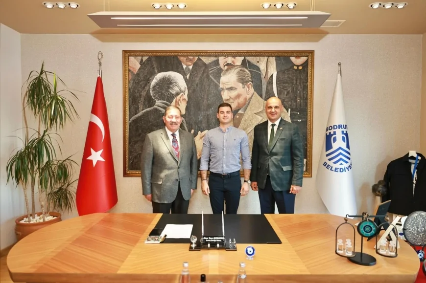 MİLAS BELEDİYE BAŞKANI FEVZİ TOPUZ BODRUM BELEDİYE BAŞKANI TAMER MANDALİNCİ’Yİ ZİYARET ETTİ