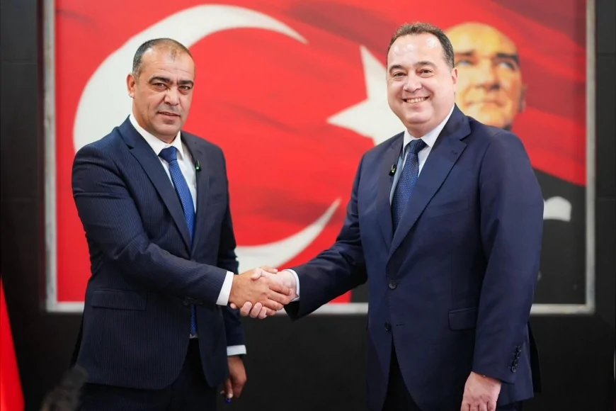 Manisa Büyükşehir Belediye Başkanı Besim Dutlulu: “İşçi kardeşlerimizin yaşam standartlarını artırmak için en iyi şartlarda mutabakata vardık”