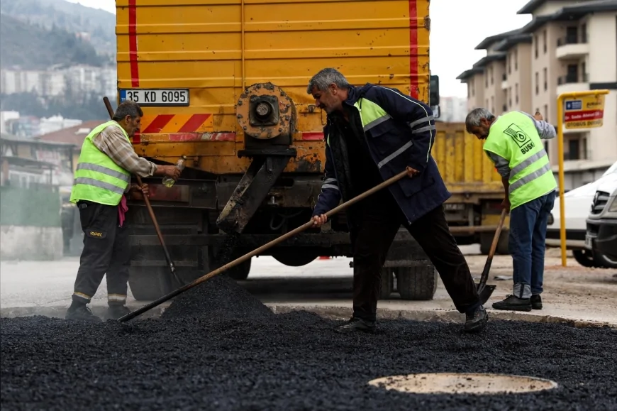 Bursa Büyükşehir Belediyesi 17 İlçede Altyapı ve Üstyapı Çalışmalarını Kesintisiz Sürdürüyor