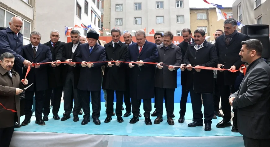 ERZURUM BÜYÜKŞEHİR BELEDİYESİ MUMCU’DA 14’ÜNCÜ HALK PAZARI ŞUBESİNİ HİZMETE AÇTI