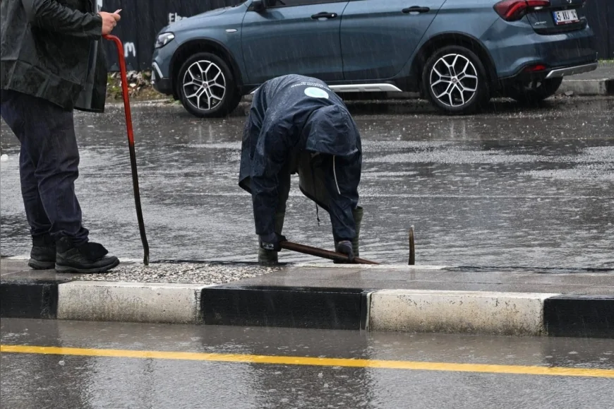 Manisa Büyükşehir Belediye Başkanı Besim Dutlulu: “Vatandaşlarımızı mağdur etmemek için 24 saat sahadayız”