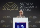 Cumhurbaşkanı Recep Tayyip Erdoğan’ın eşi Emine Erdoğan Antalya’da düzenlenen Filistin İçin Tek Yürek programına katıldı