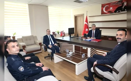 ADANA VALİSİ MUSTAFA YAVUZ KARAİSALI’DA JANDARMA VE EMNİYET TEŞKİLATINI ZİYARET ETTİ