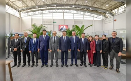 İzmir Büyükşehir Belediyesi ile Qingdao heyeti iki körfez kenti için iş birliğini görüştü