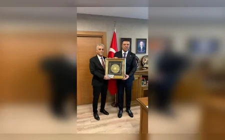 MHP Genel Başkan Yardımcısı Özgür Bayraktar sağlık ve ekonomi gündemiyle AL-KON ve Hekimsen heyetini kabul etti