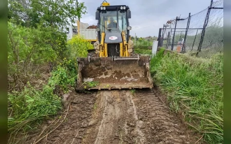 EFELER BELEDİYESİ YAĞIŞLAR NEDENİYLE BOZULAN MAHALLE YOLLARINDA ONARIM ÇALIŞMALARINI TAMAMLADI